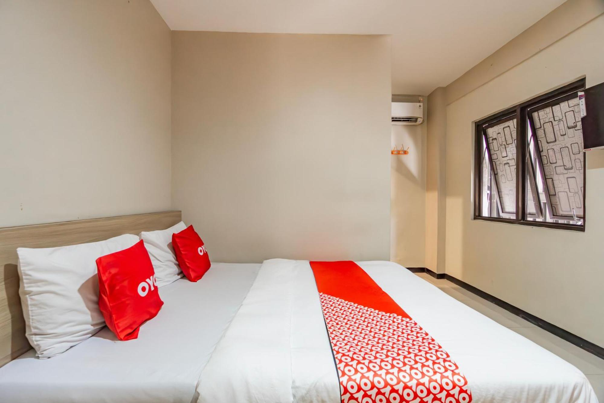 Ace Business Hotel Galaxy Surabaya Exterior photo